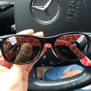 Ray Ban WAYFARER sunglasses